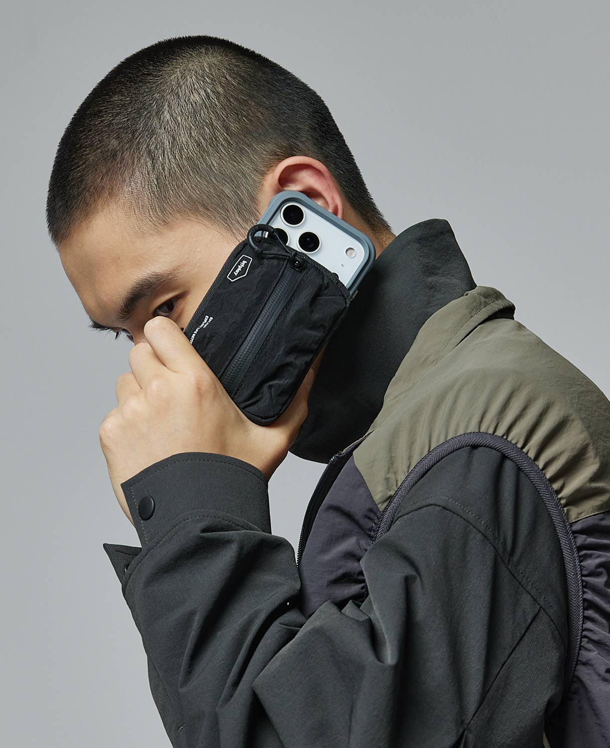 Magnetic Mini Pouch- Moss Grey