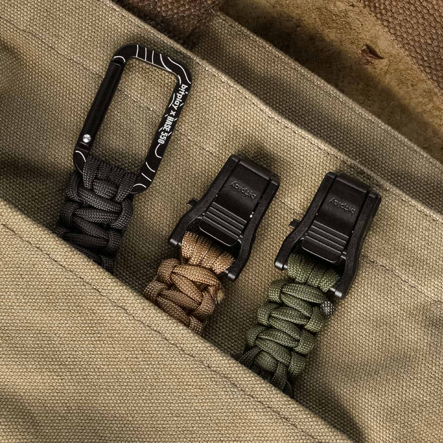 Paracord Quick-Release Carabiner - Base550 Sand