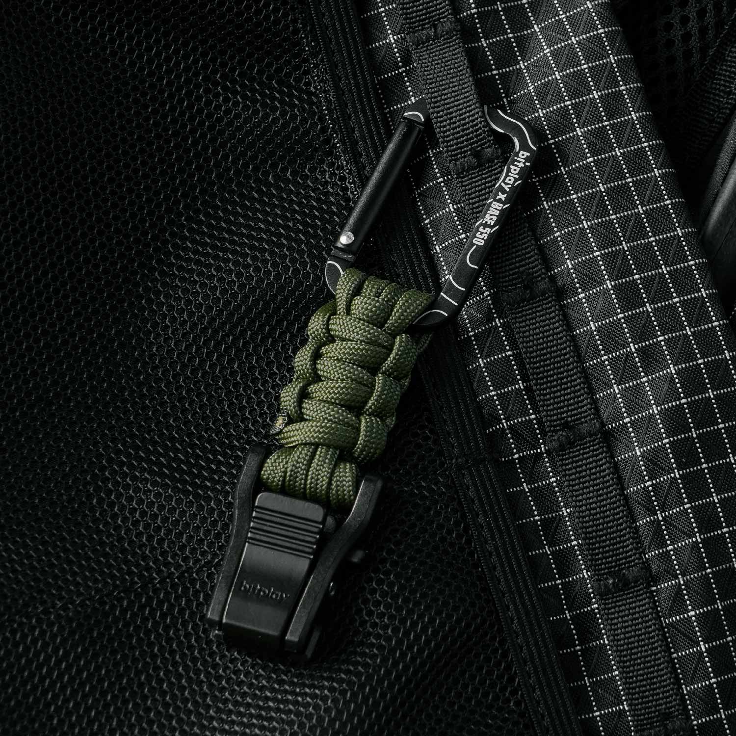 Paracord Quick-Release Carabiner - Base550 Army Green